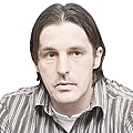 Дженан Ушчуплич